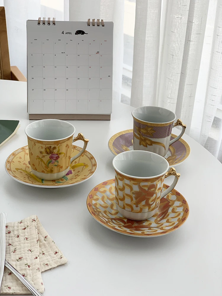 

Набор керамических кофейных чашек в скандинавском стиле, старинная посуда в европейском стиле, кофейная чашка в стиле Пномпень, тарелка, чашка для послеобеденного чая