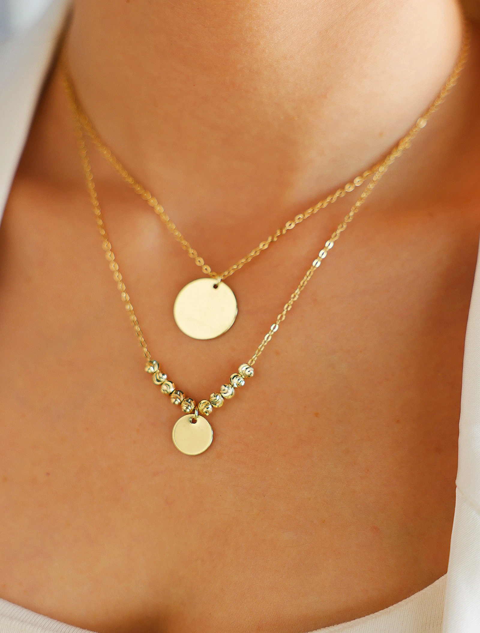 damski naszyjnik w stylu vintage z wieńcem lawowym kształcie miedzianego koloru grawowane dyski