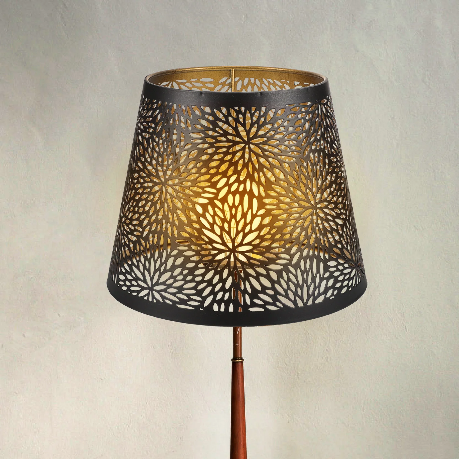 

Widely-used Metal Lampshade Ceiling Light Shade Metal Table Lamp Shade Hollow Mesh Design Lampshade