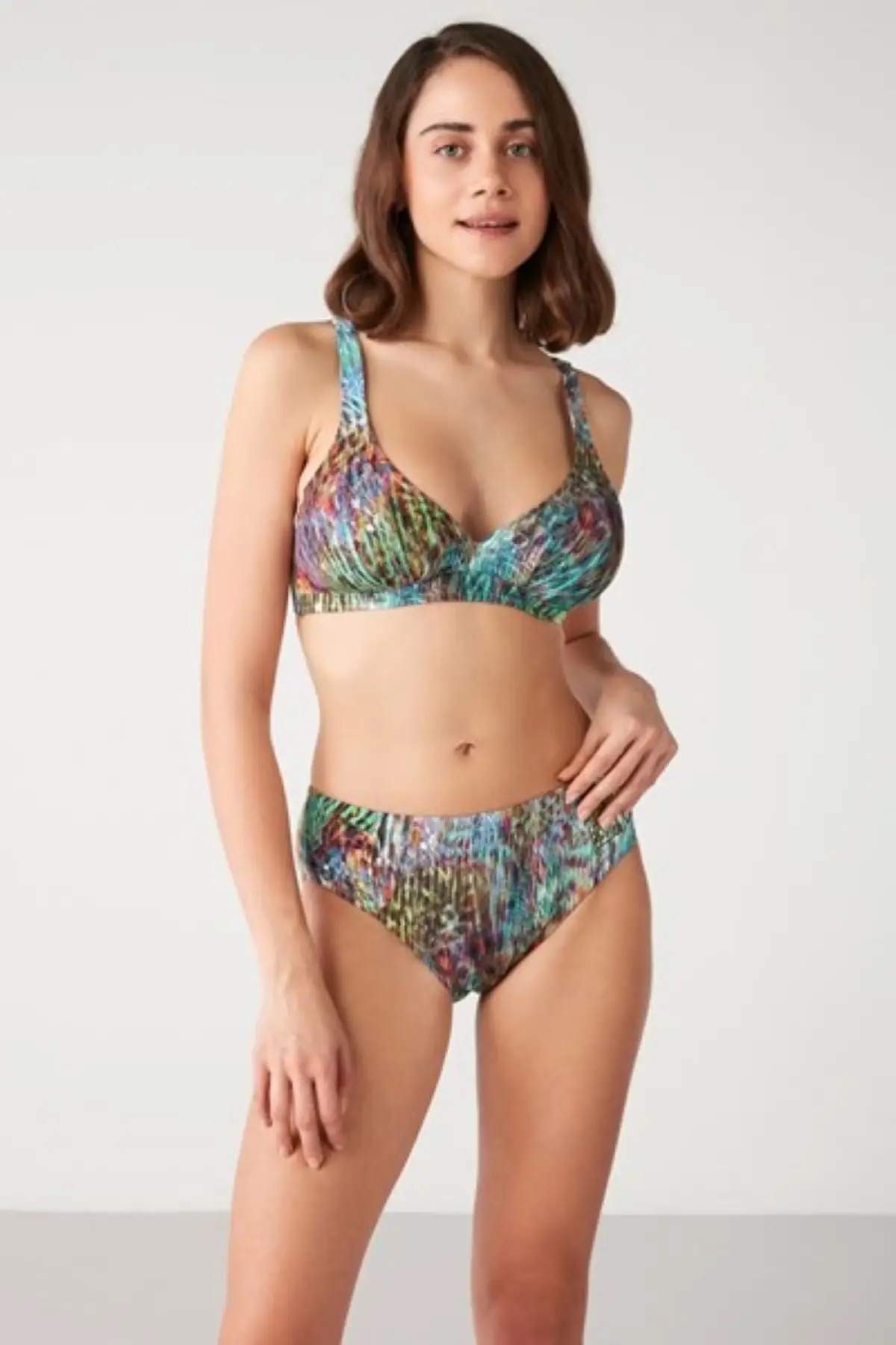 Рисунок 2 - Женское бикини с узором Etrina