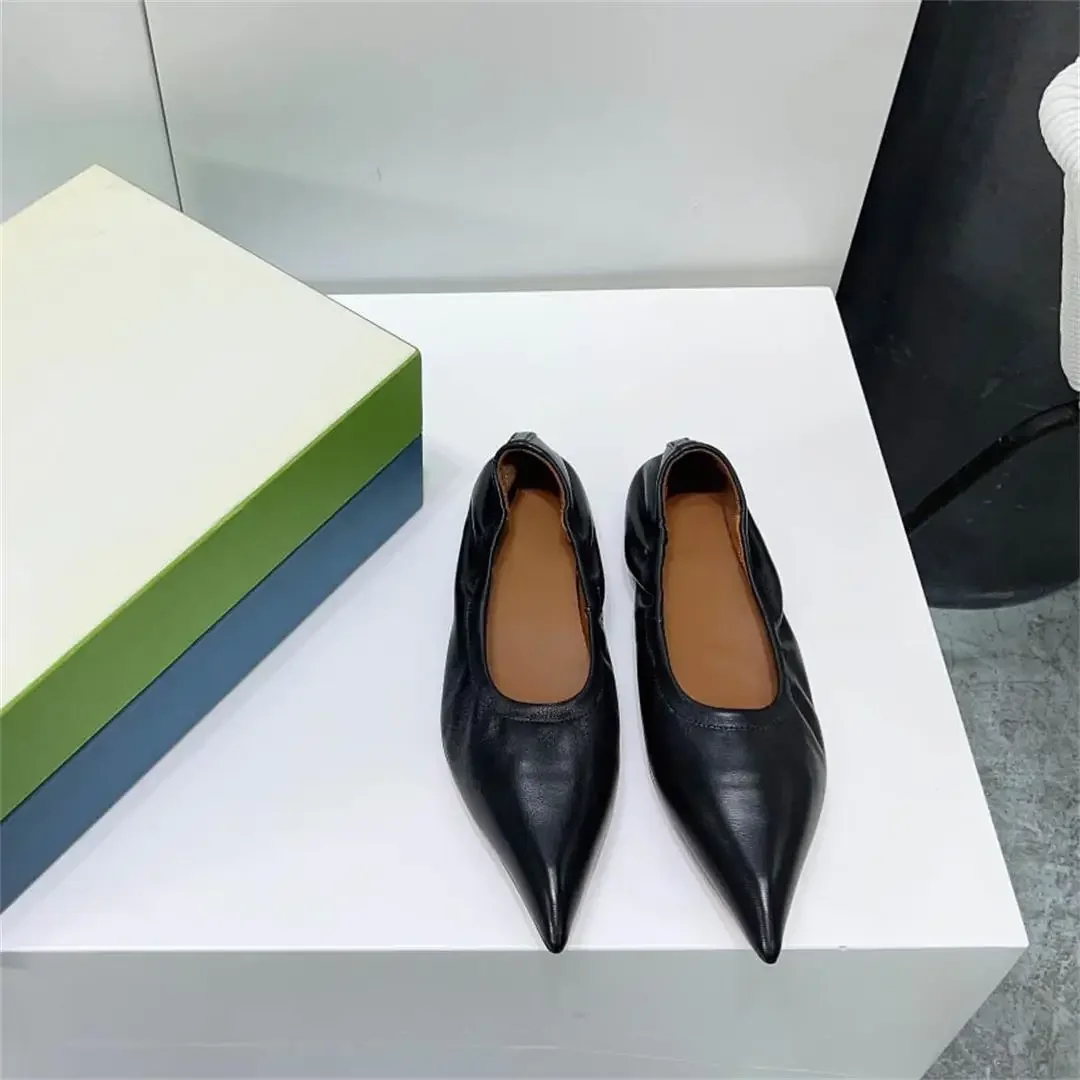 Женские туфли на низком каблуке повседневные однотонные туфли-лодочки из