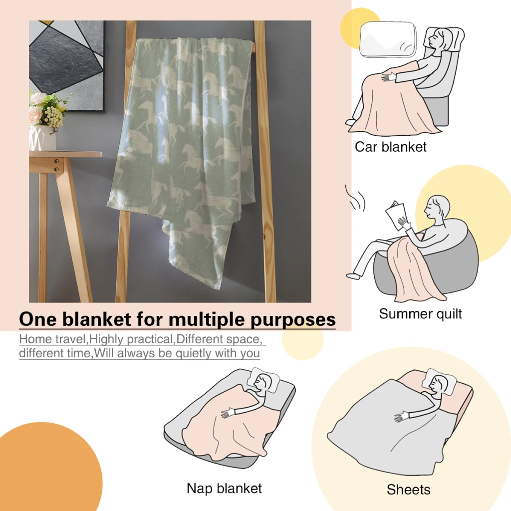 Штамповочные дикие лошади - кремовое на светло-голубом пушистое детское одеяло