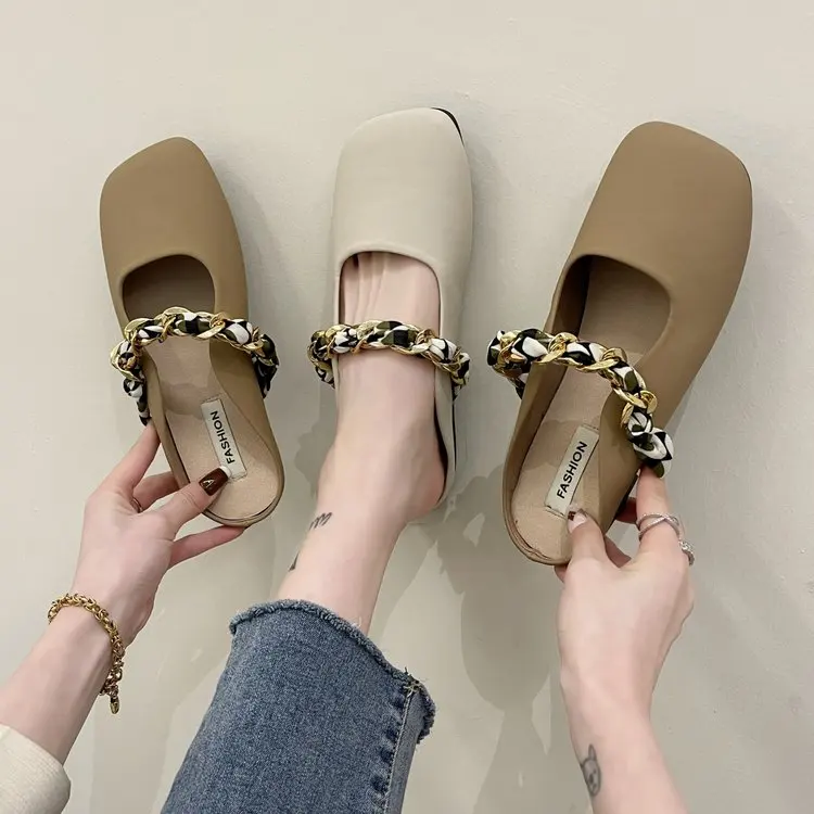 

2022 Summer New Beige Fashion Square Toe Flat Sandals Sexy Metal Chain Outer Wear Muller Sandals and Slippers Women Luxury