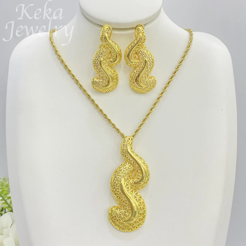 

African Dubai Jewelry Set 18k Gold Plated Luxury Design Necklace Earrings Fashion Italian Copper Pendant Jewelry Lady Accessory