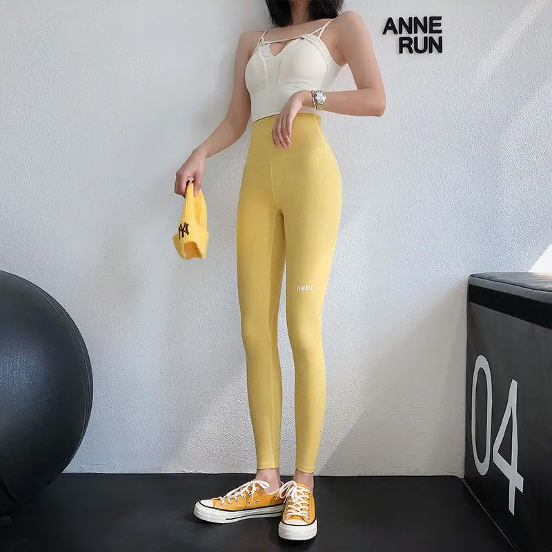 

Блестящие штаны для фитнеса с высокой талией для подтяжки бедер для женщин персиковые нюдовые Бесшовные штаны для йоги верхняя одежда быстросохнущие плотные штаны для бега