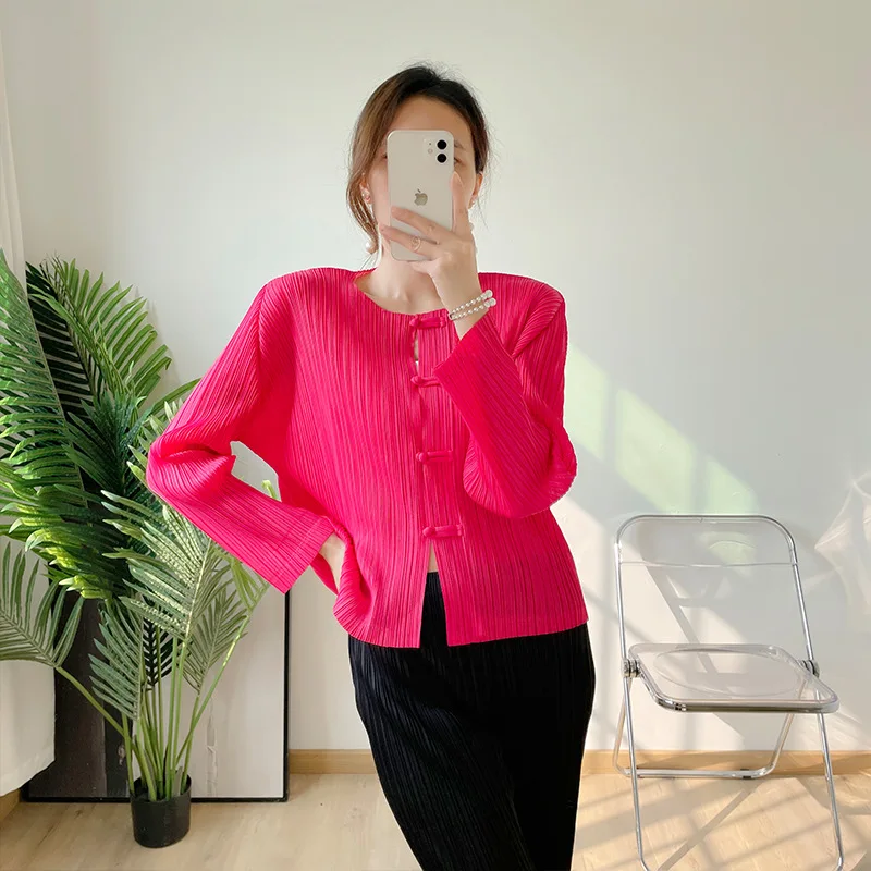 

SuperAen Spring/summer 2022 New Cardigan Rose Red Blouse Retro Buckle Loose Coat Solid Casual Jackets for Women
