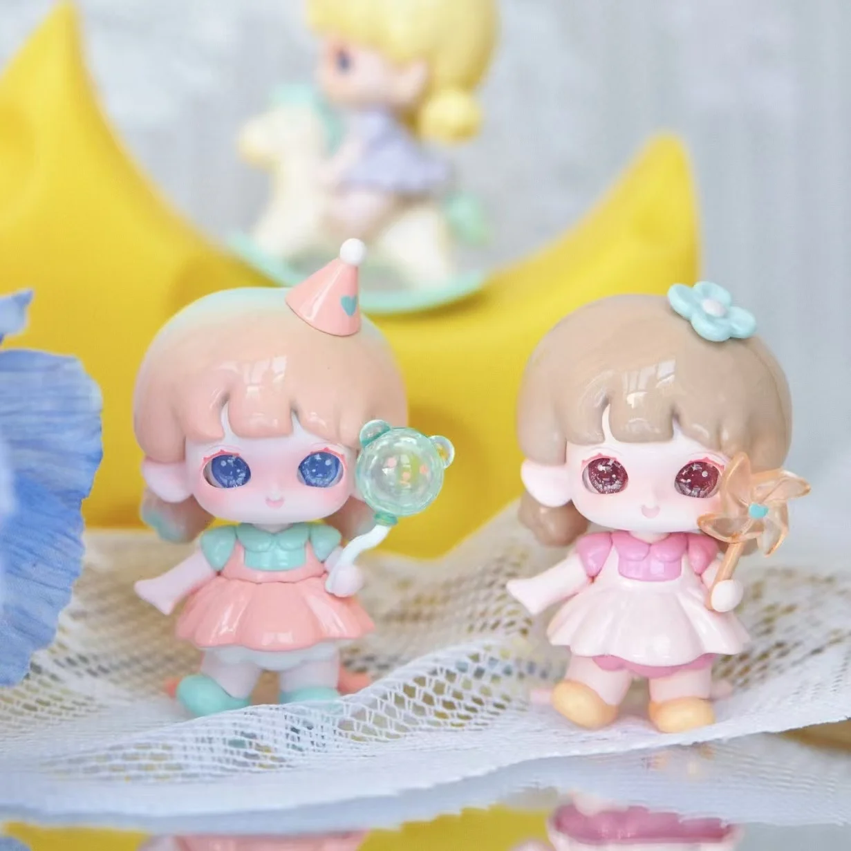 Фото Коллекционная фигурка Yooie Mini Blind Box Time Theater Series: Милая трендовая игрушка, украшение для рабочего стола, подарок на день рождения для взрослых женщин №2