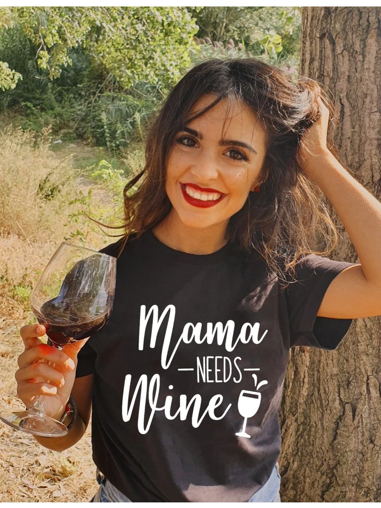 Mama Needs Wine Letter Print T Shirt Women Short Sleeve Funny Summer Clothes Streetwear Female Mom Life Aesthetic Graphic Tees