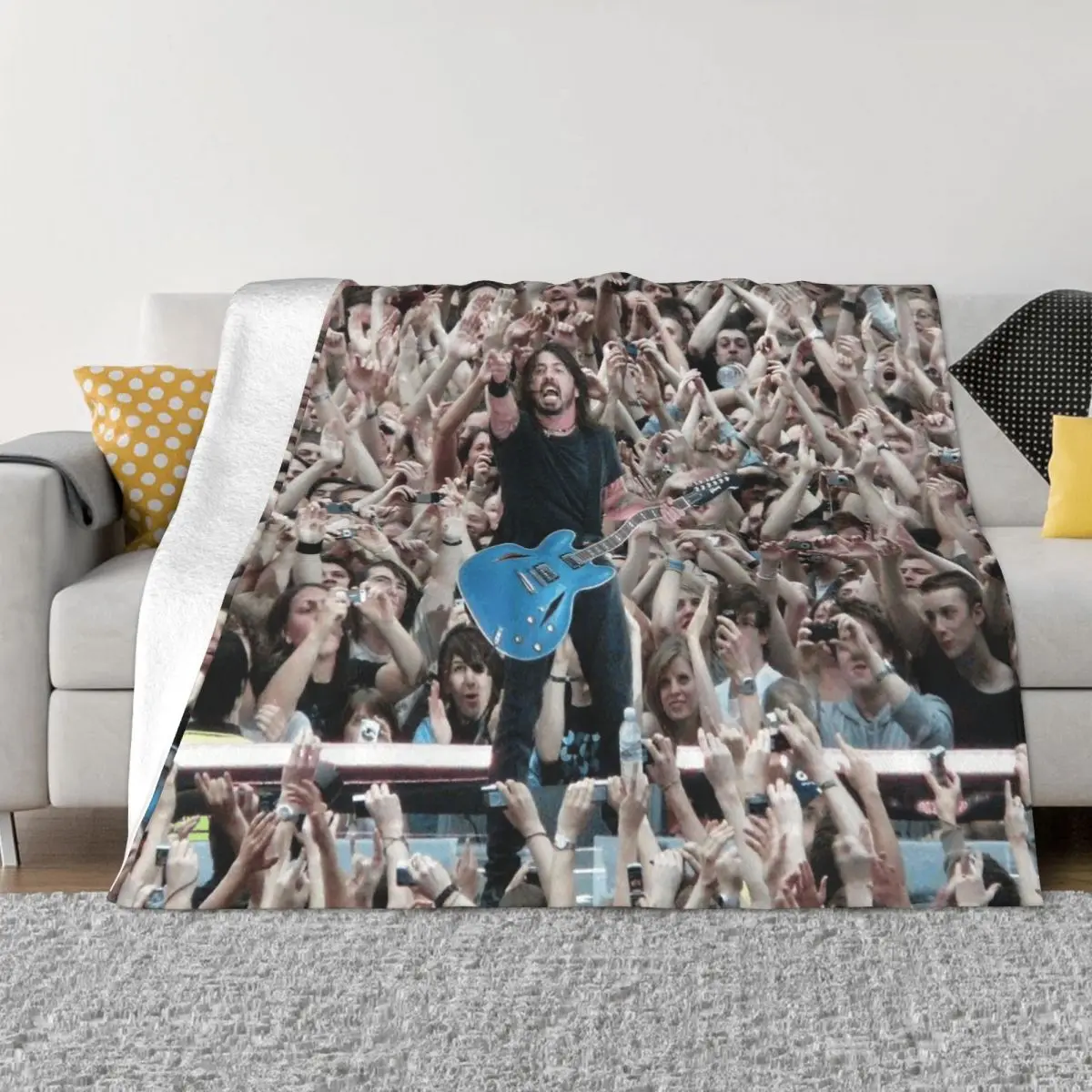 

Dave Grohl Rock Singer Band Blanket Flannel Textile Decor Breathable Soft Throw Blanket for Bedding Office Plush Thin Quilt