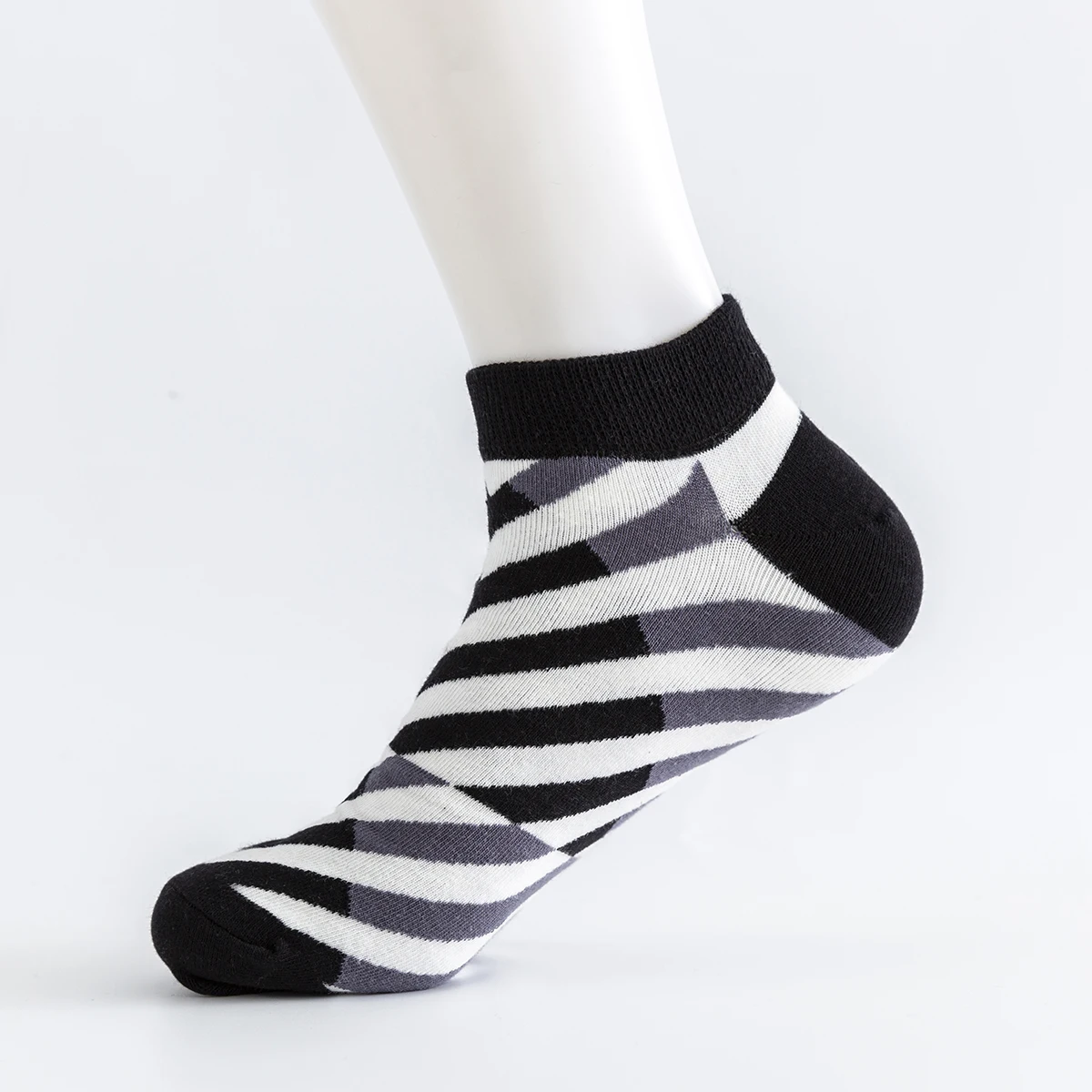 New Style Men and Women Spring Summer Short Boat Socks Dark Color Cartoon Cotton Socks Black Ankle Casual Slipper Socks Big Size