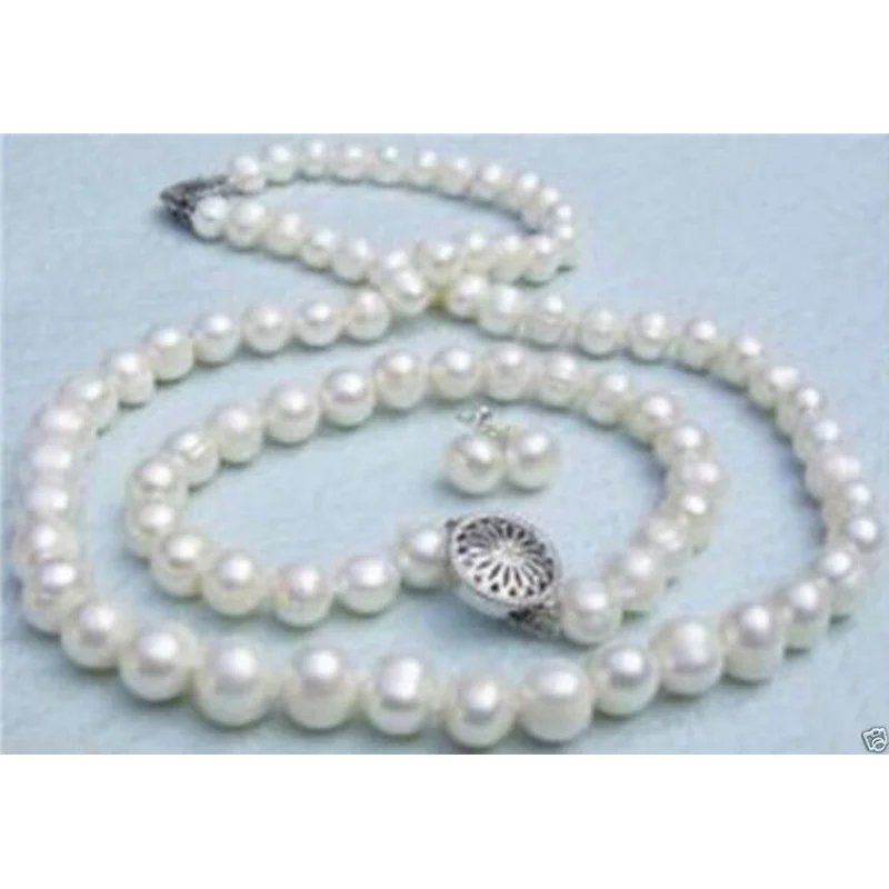 

charming 8-9MM natural Akoya white Pearl Necklace