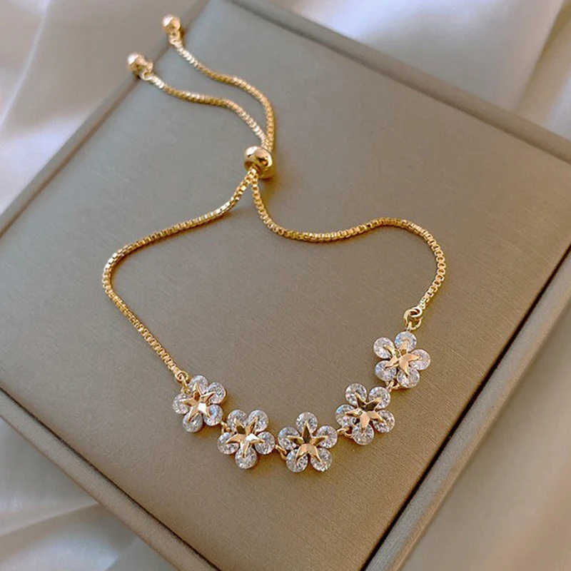 Велючий роскошный корейский женский браслет с кристаллами и медной ювелирной