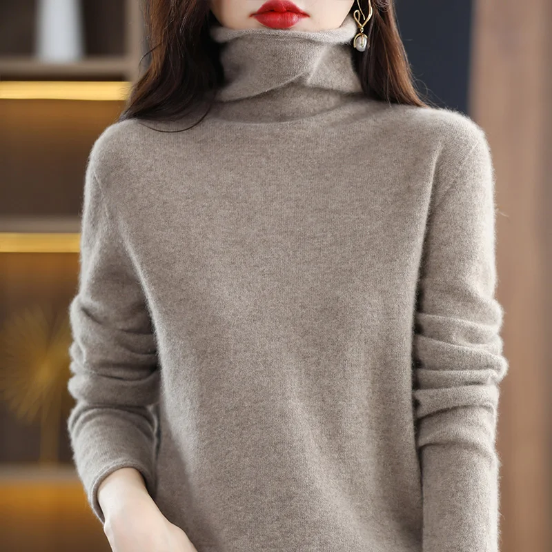 Свитер женский однотонный из 100% чистой шерсти с воротником-хомутом |