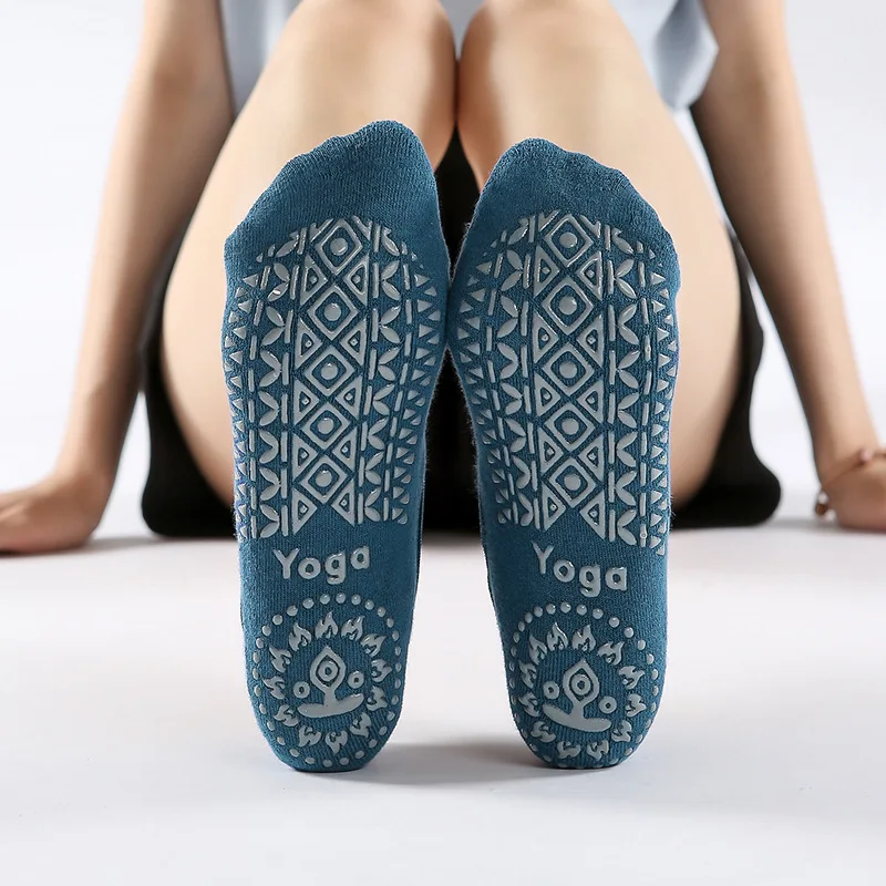 Yoga Socks for Women Non-Slip Grips Straps Bandage Cotton Sock Ideal for Pilates Pure Barre Ballet Dance Barefoot Workout