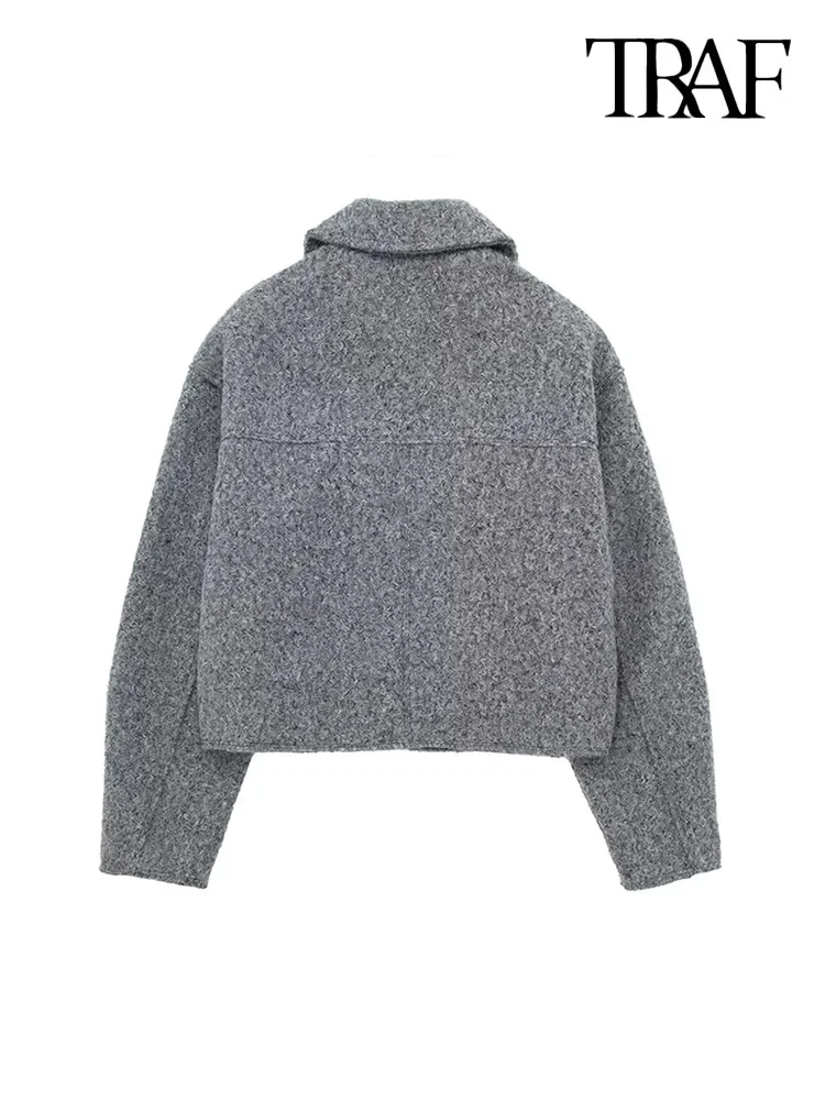 Куртка женская укороченная на молнии с длинным рукавом и накладными карманами