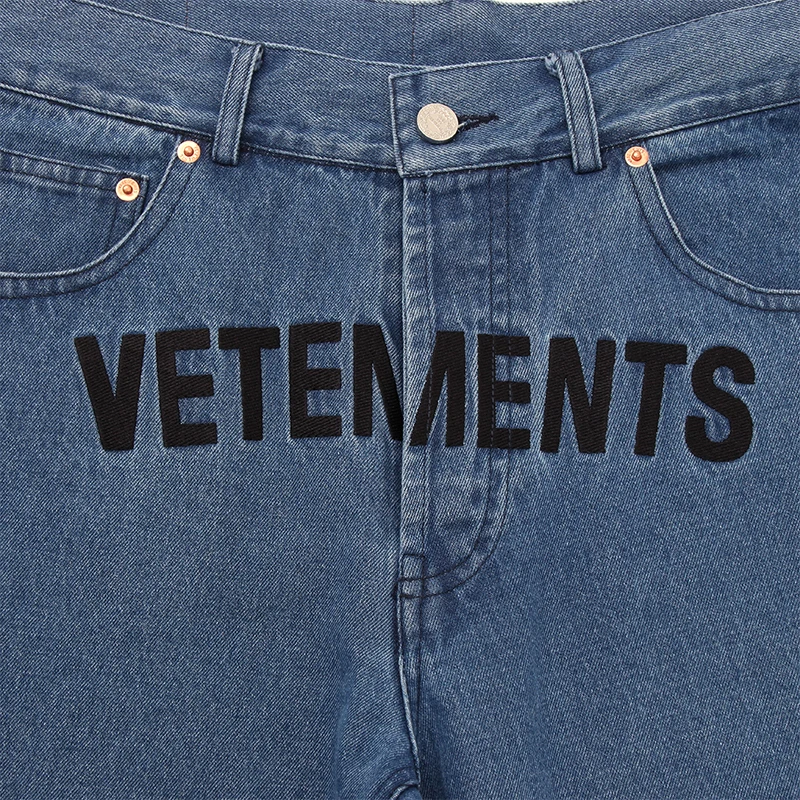 VETEMENTS  Letter Embroidered Wash Blue American Casual Retro Loose Straight Leg Denim Pants