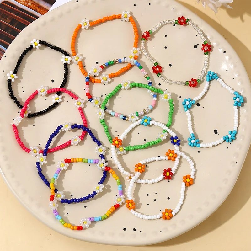 Женский эластичный браслет с бусинами 1 шт.