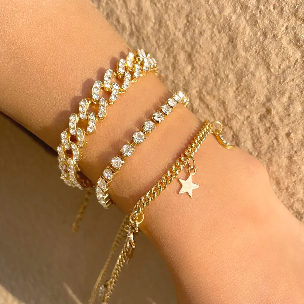 

JUST FEEL 3Pcs Fashion Star Moon Crystal Chain Bracelets Set For Women Gold Color Cuban Link Chain Bracelet Punk Jewelry Gift
