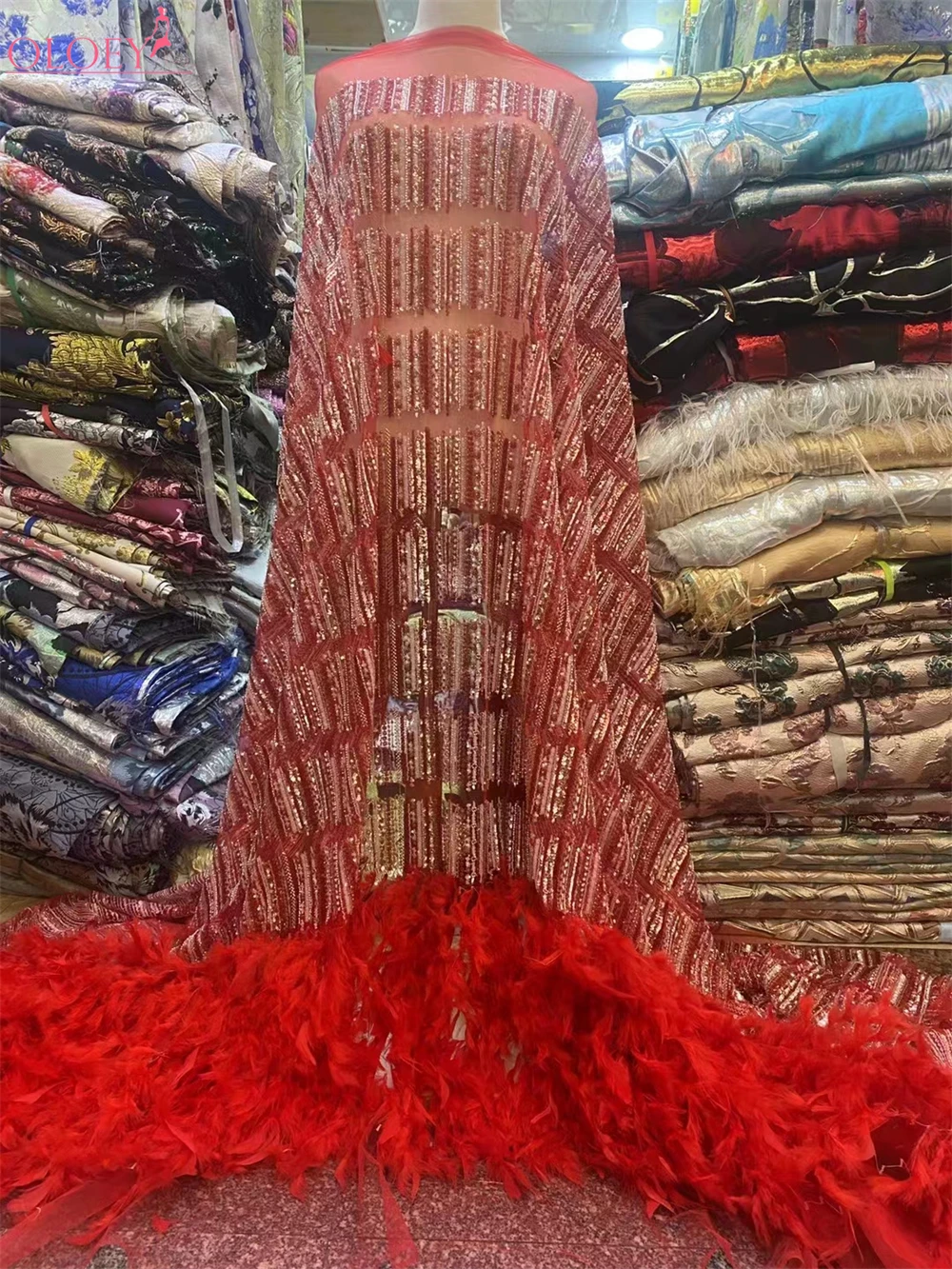 

High -End Luxury Catwalk French Mesh Feather Beaded Lace Fabric African With Sequin Fabric For Wedding Dress