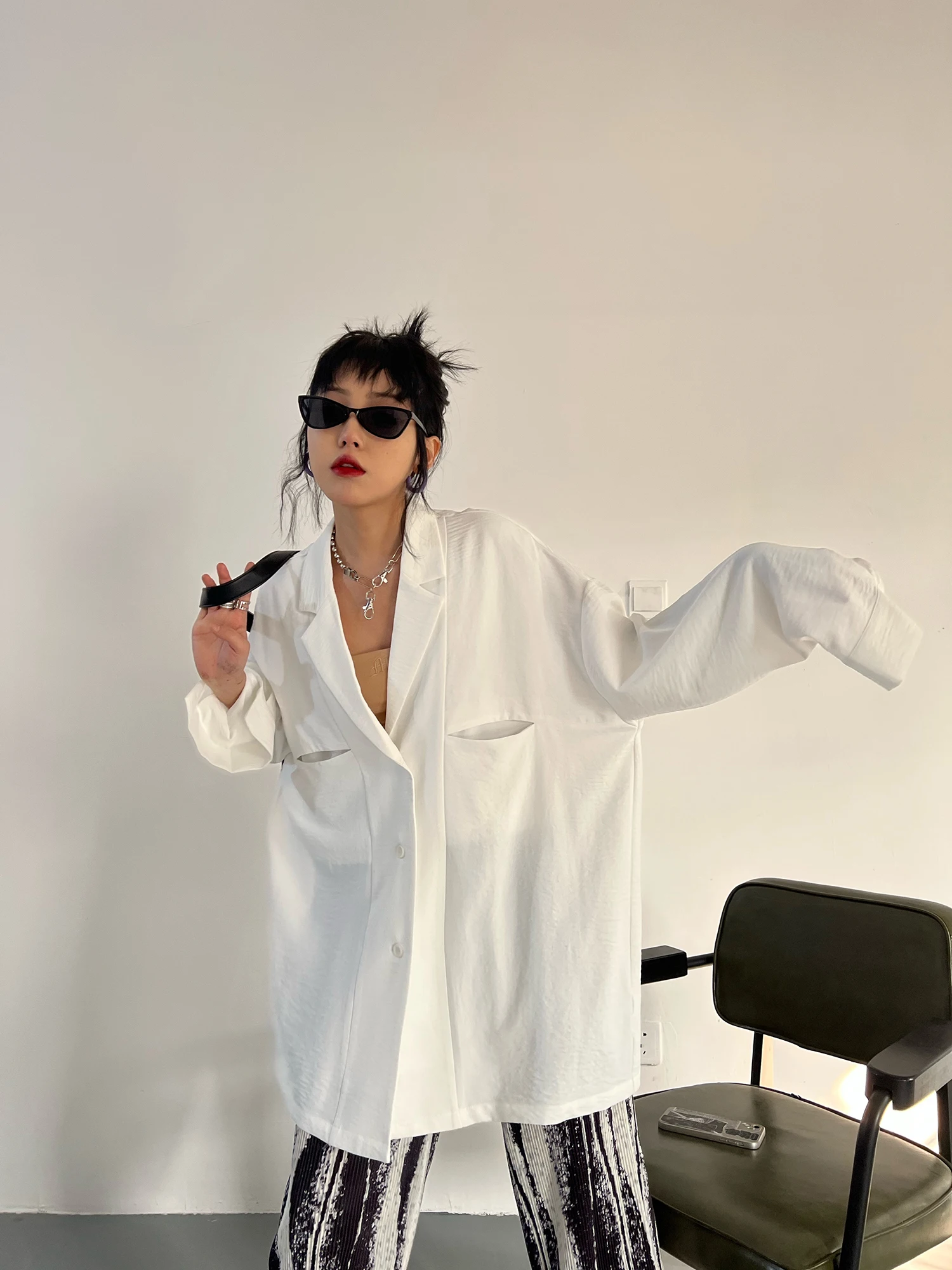 

SuperAen Spring and Summer 2023 New Style Lazy Wind Loose Design Long Sleeve Sunscreen Clothes Fashion Shirt Women