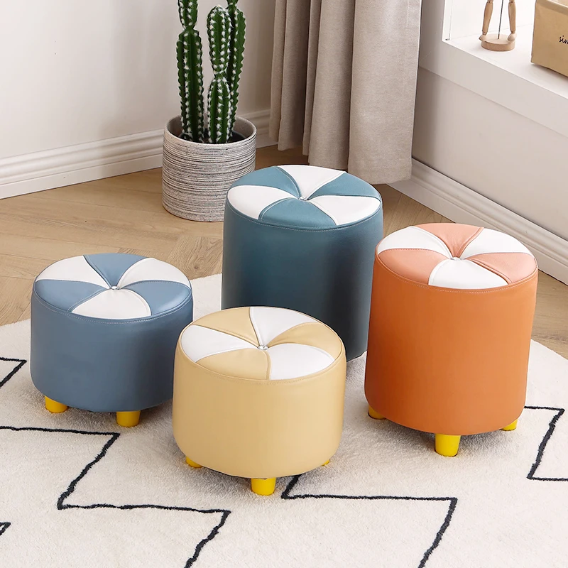 

Luxury Small Wooden Stools Protable Footrest Entrance Shoes Stool Low Creative Hallway Taburete Infantil Multifunction Furniture