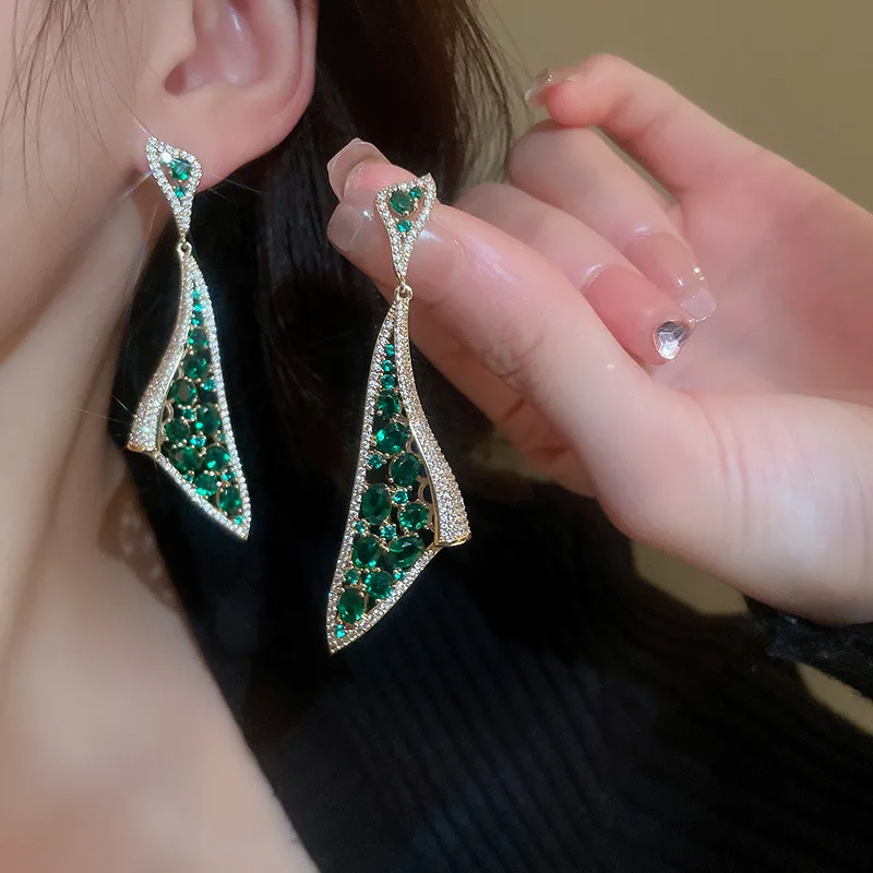 

Серебряные серьги с иглами и цирконом, треугольные серьги неправильной формы, Преувеличенные корейские модные роскошные серьги, характерн...