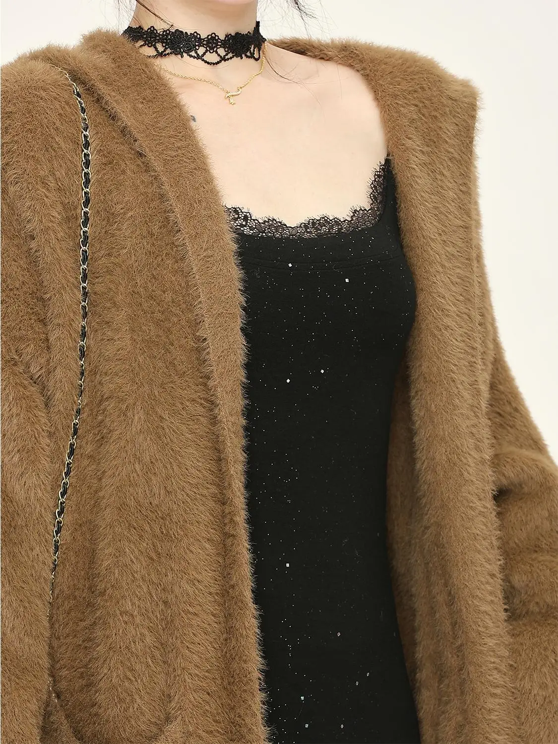 Маленькая станция одежды P мягкий клейкий мохеровый капюшон длинный свитер