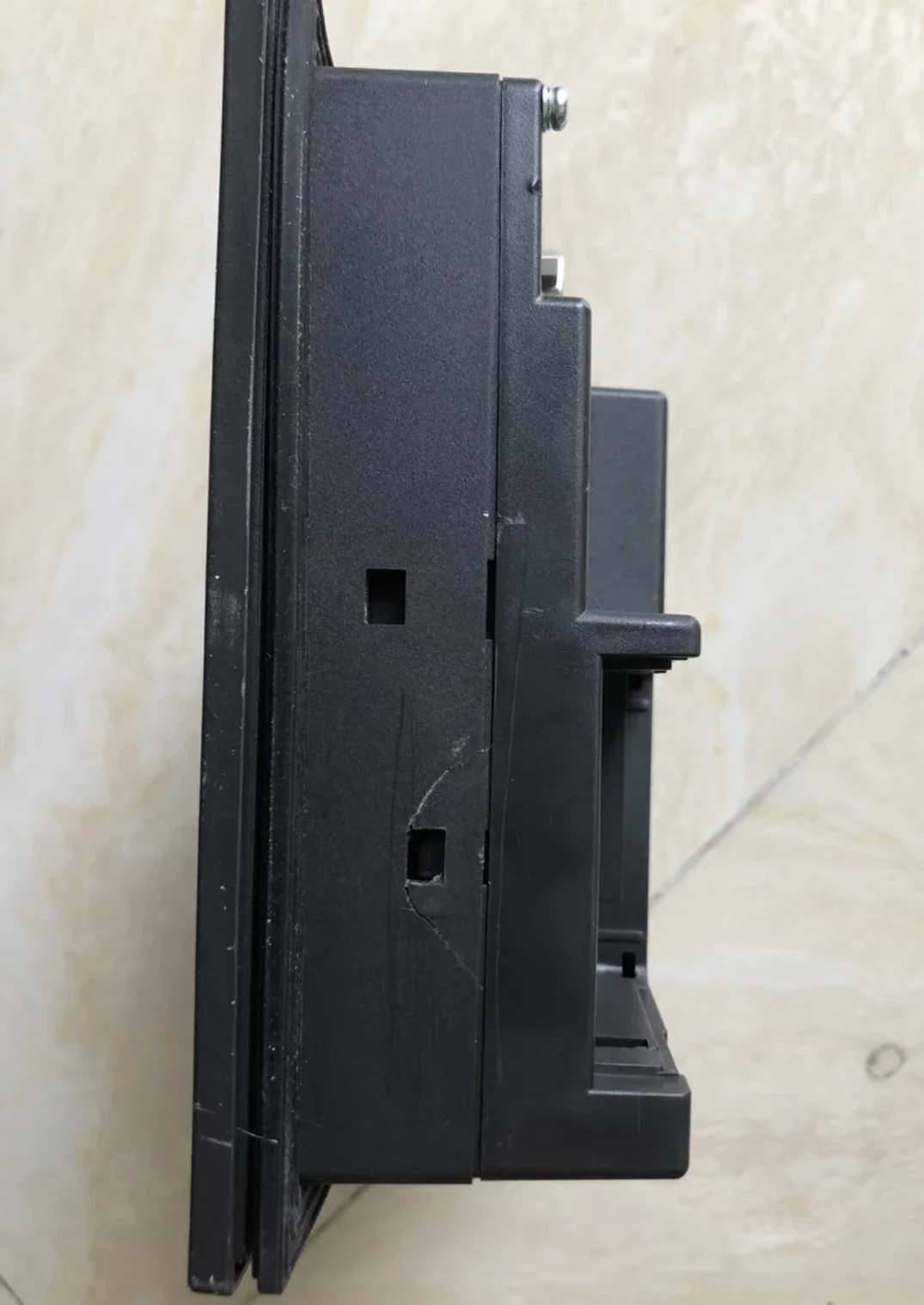 Б/у сенсорный экран DOP-B07E415