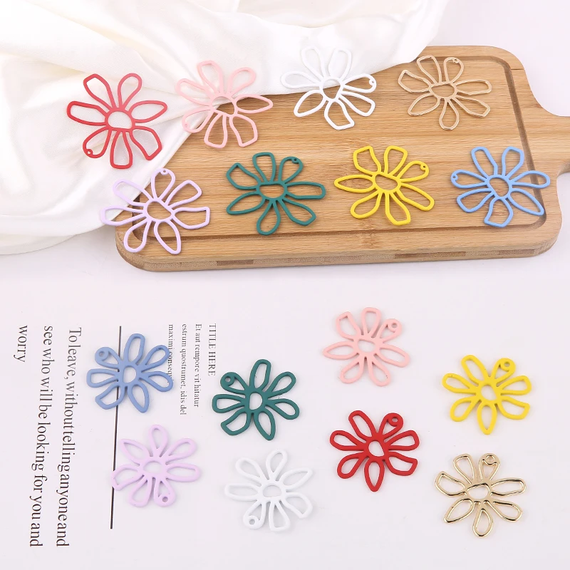 

10pcs Diy Accessories Fashion Versatile Exaggerated Personality Hollow Seven Flower Earrings Material Pendant Handmade Charms