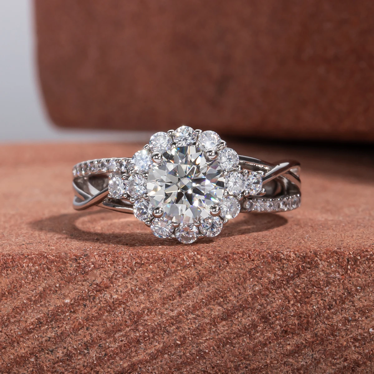 

Anu 1ct D Color Moissanite Halo Engagement Adjustable Ring Original 925 Sterling Silver Rings For Women