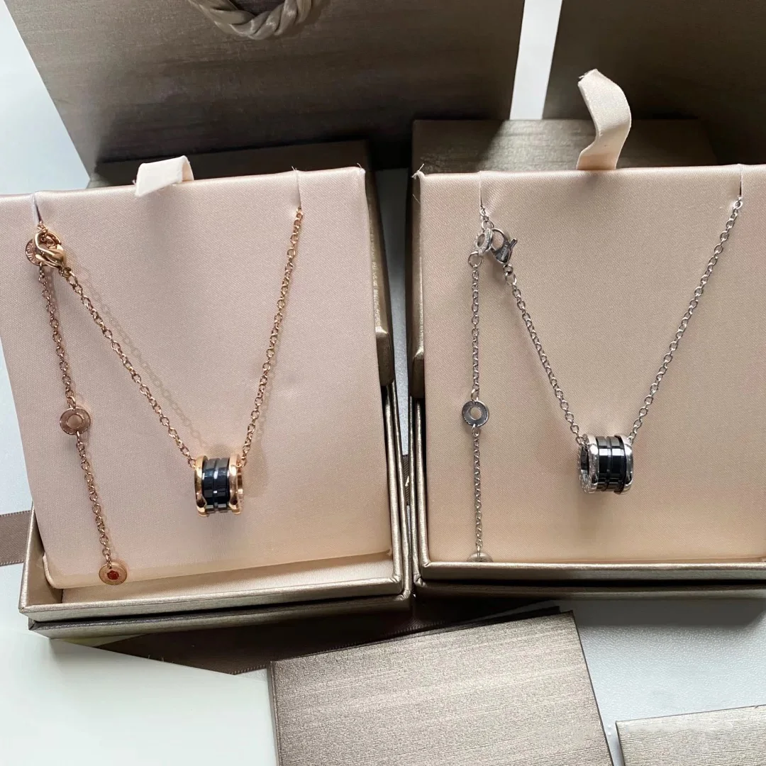 

Classic Explosion BV Titanium Steel Alloy Waist Pendant Ladies Necklace Exquisite Holiday Gift
