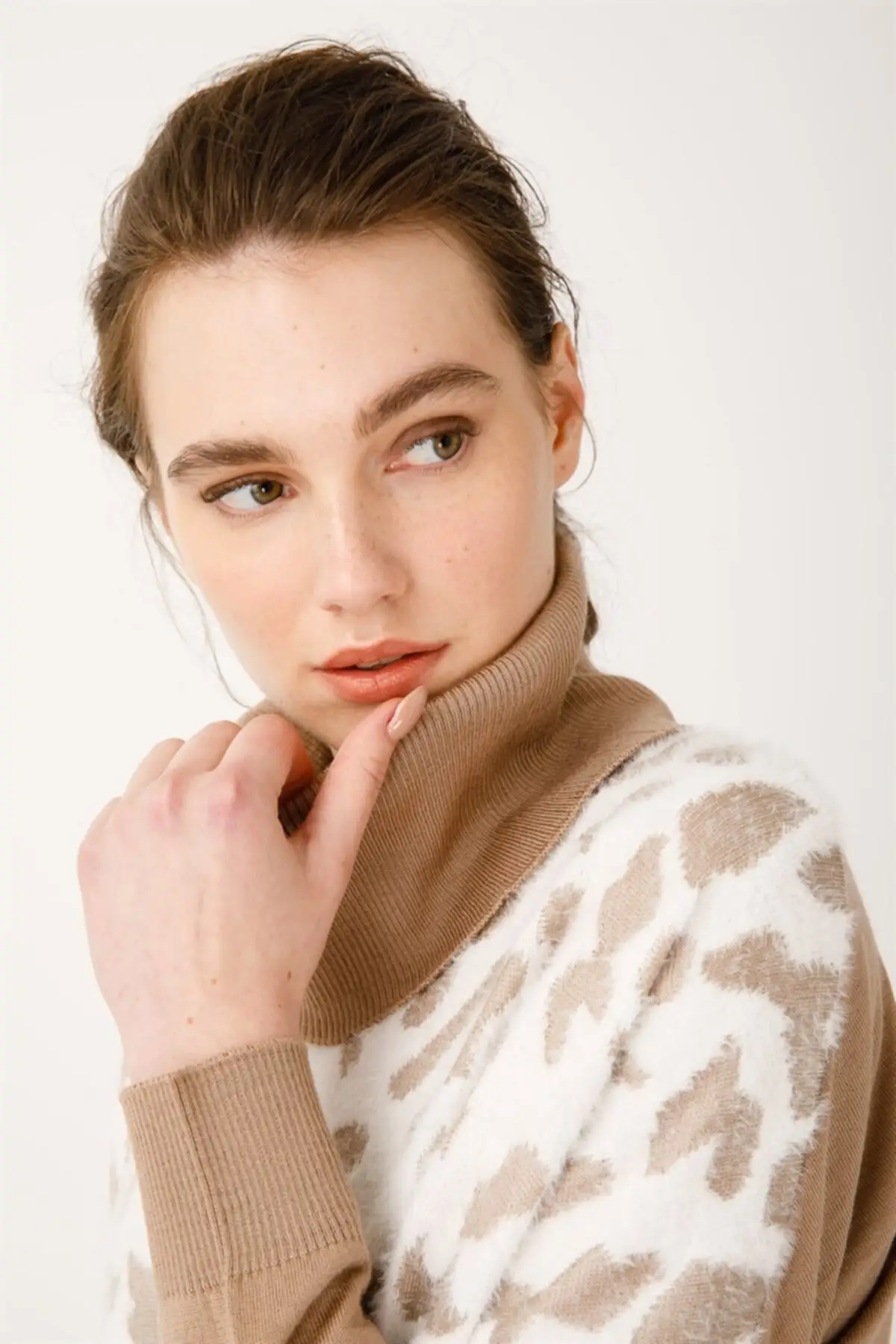 

Women's Knitwear Sweater Camel Women Muslim Sweater
