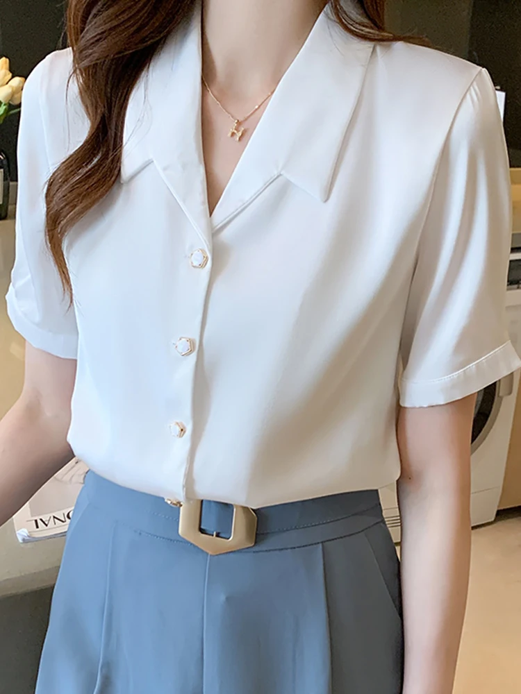 

Женская шифоновая блузка с коротким рукавом и отложным воротником