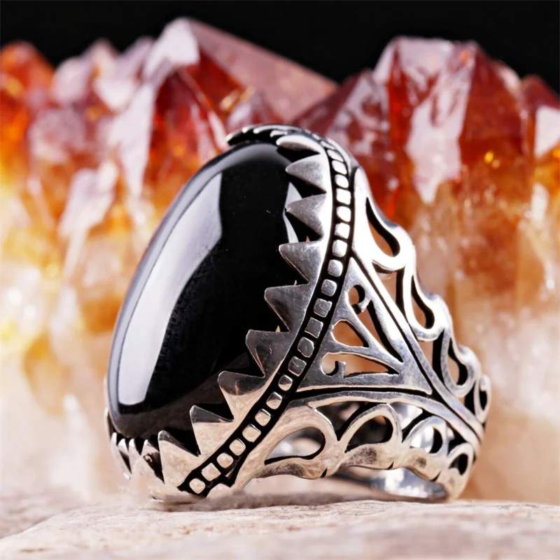 

2022 New Black Retro Men's Ring New Personality Ring Fashion Temperament To Attend The Banquet Luxury High Quality Jewelry