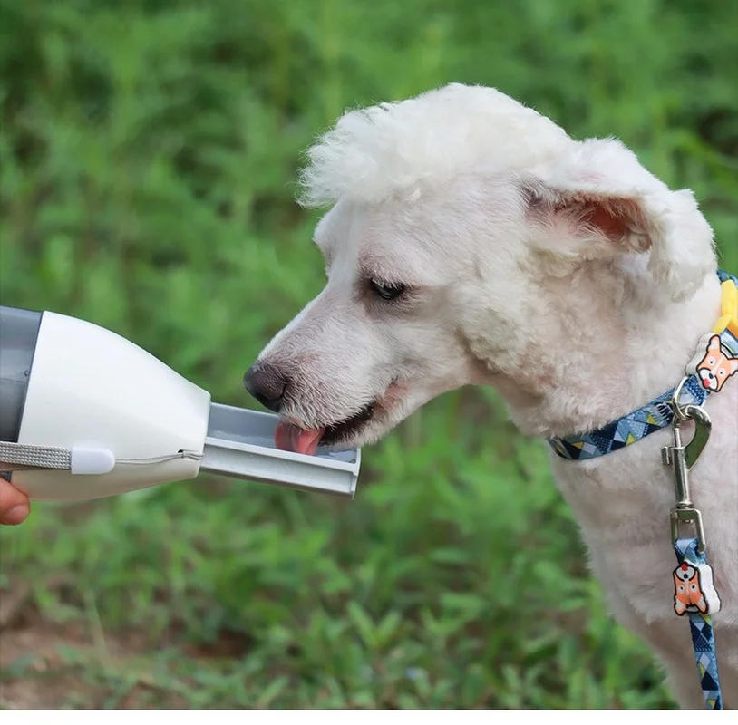

Бутылка для воды для маленьких и больших собак, портативная поилка для прогулок на открытом воздухе, подходит для щенков, путешествий, подхо...