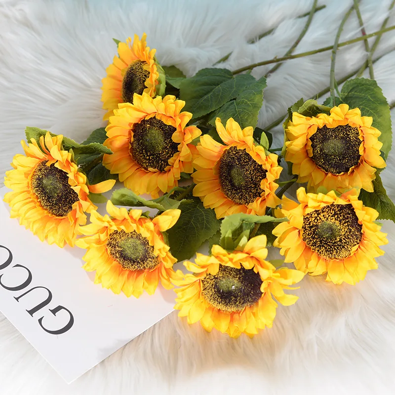 

Simulation of Sunflower European Latin Model of Single Flower Bouquets of Household Adornment Rural Wind Solar Simulation