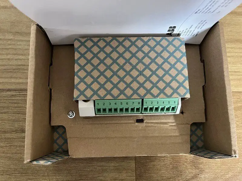 Фото Новый оригинальный интерфейсный модуль ABB Bus Adapter Pulse Code Interface Module RTAC-01 доступен на складе. №3