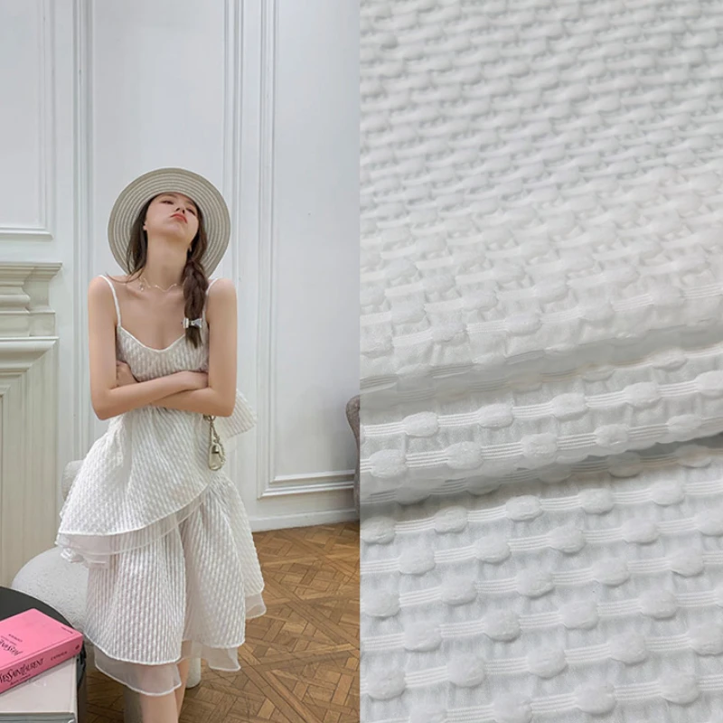 

European and American white striped texture bubble special fashion fabric puffy dress dress jacquard organza suspender fabric