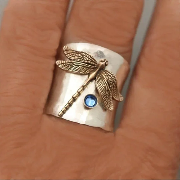 

Delysia king Dragonfly ring