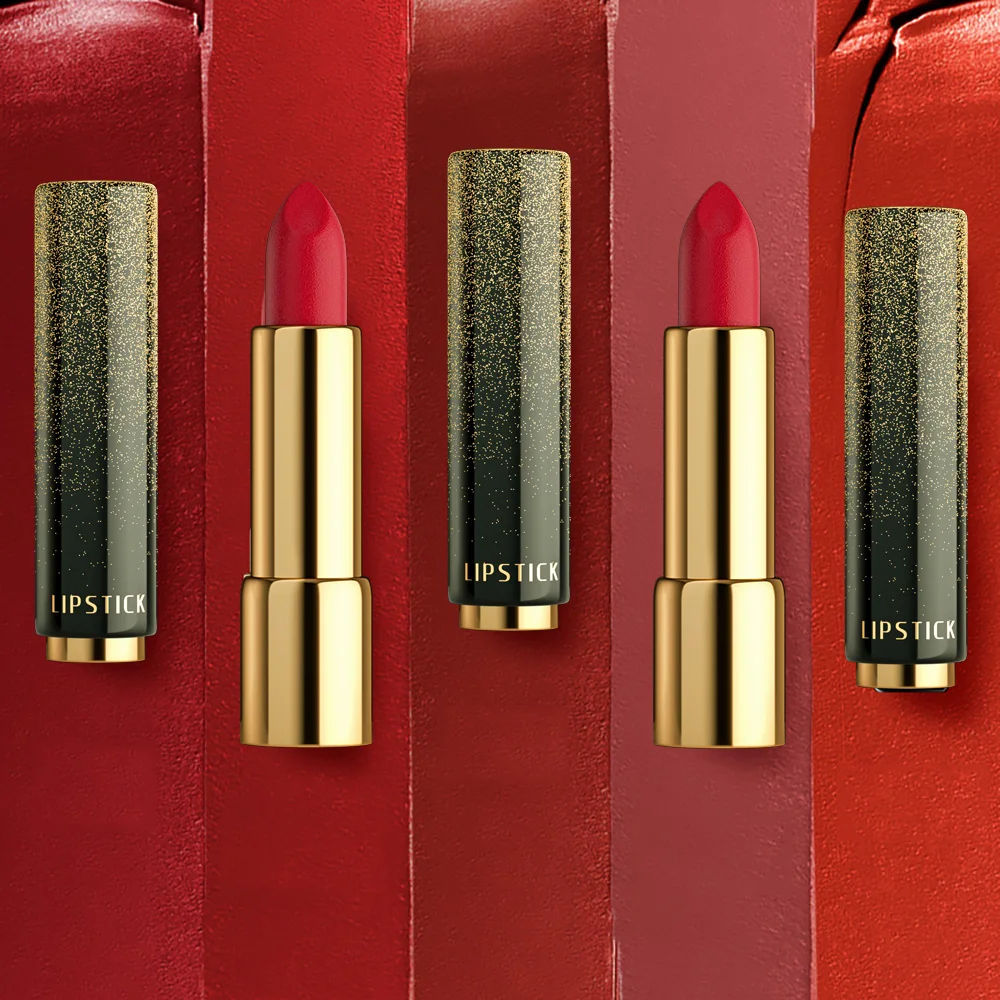 Губная помада в ассортименте |