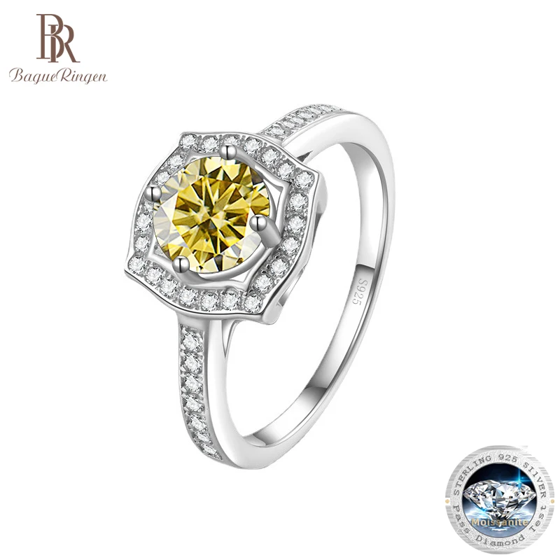 

Кольцо женское из серебра 925 пробы с муассанитом круглой формы