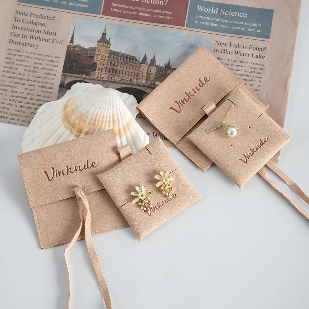 

Peach Embossed Print DIY Ribbon Flap Suede Microfiber Packaging Bag Jewelry Pouch Ring Necklaces Earring Organizer Bag with Card