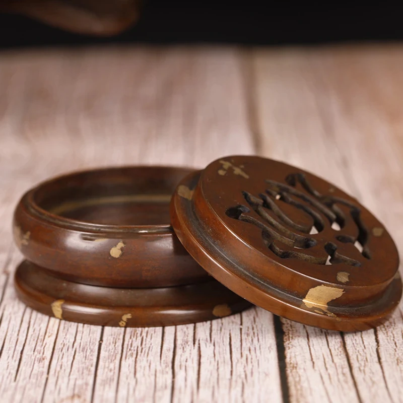 Катушка желтого цвета с имитацией неблагоприятных облаков