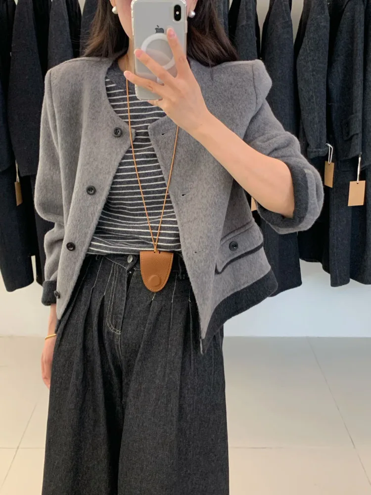 UCXQ Модная короткая куртка в европейском стиле с круглым вырезом и карманами