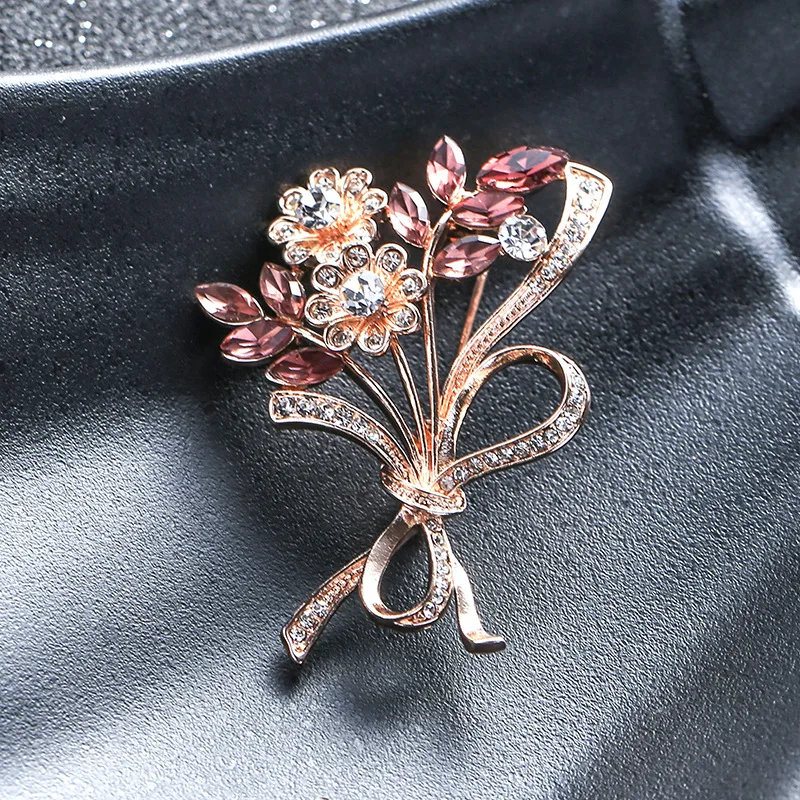 

Fashion Flower Brooches Inlaid with Crystals Women's All-match Shawl Buckle Corsage Cardigan Brooch Pin Clothing Accessories