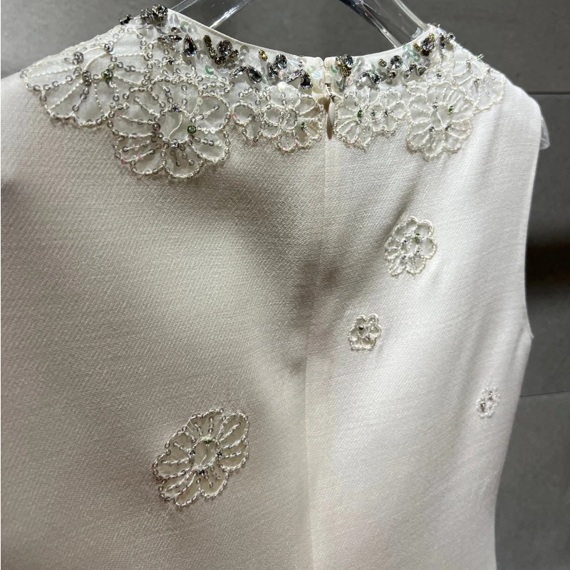 Рисунок 6 - Женское летнее платье-футляр без рукавов