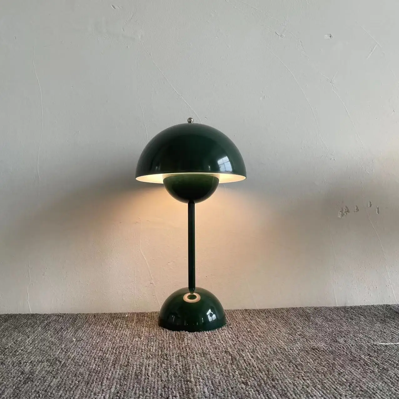 Беспроводная перезаряжаемая настольная лампа в виде цветочных бутонов