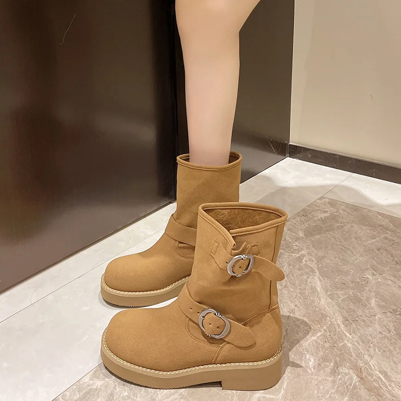 Женские ботинки на плоской подошве осенне-зимние с круглым носком роскошная