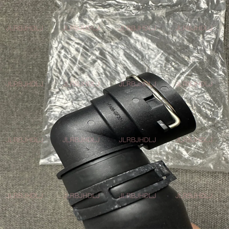 Верхний шланг охлаждающей жидкости радиатора для Land Rover Discovery LR4 Range Sport 3.0L TDV6 LR043326