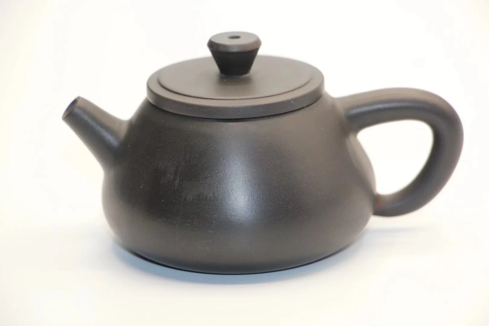 

Chinese Jianshui Ceramic puer tea pot Mini SHI PIAO pu er teapot about 90ml
